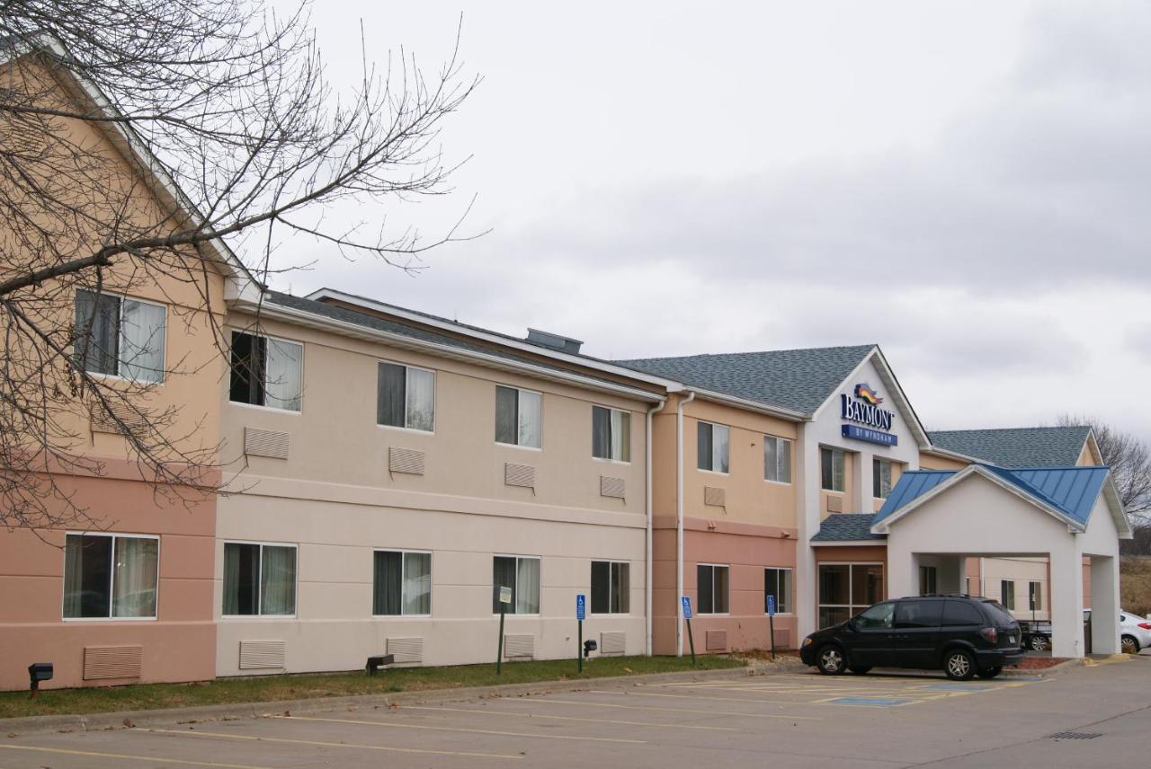 Hotel Baymont By Wyndham Coon Rapids Esterno foto